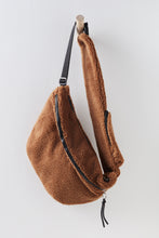 Load image into Gallery viewer, OVERACHIEVER SHERPA SLING
