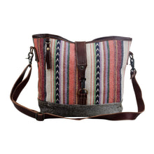 Load image into Gallery viewer, MULTICOLORED SHOULDER BAG
